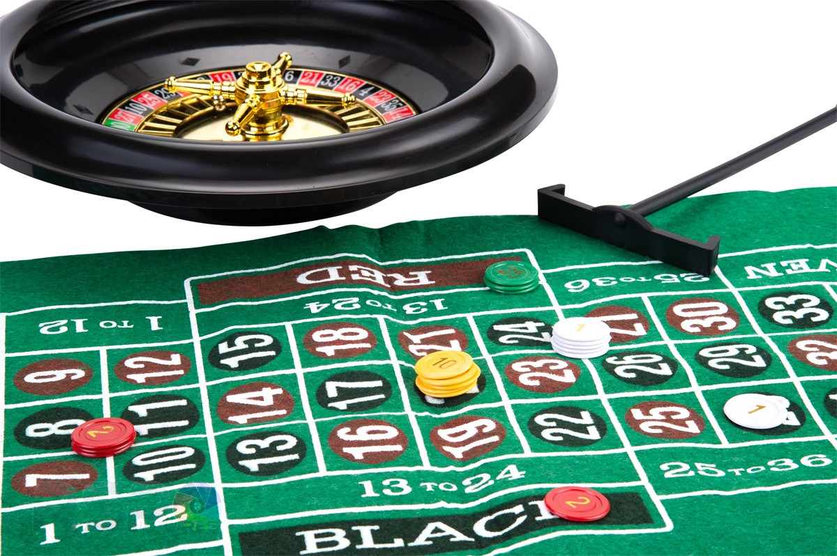 Roulettewiel 30 cm met roulettehark en fishes - Black Jack set compleet met BlackJack en fishes kleed 60x45 cm - Casinospel 2 in 1 