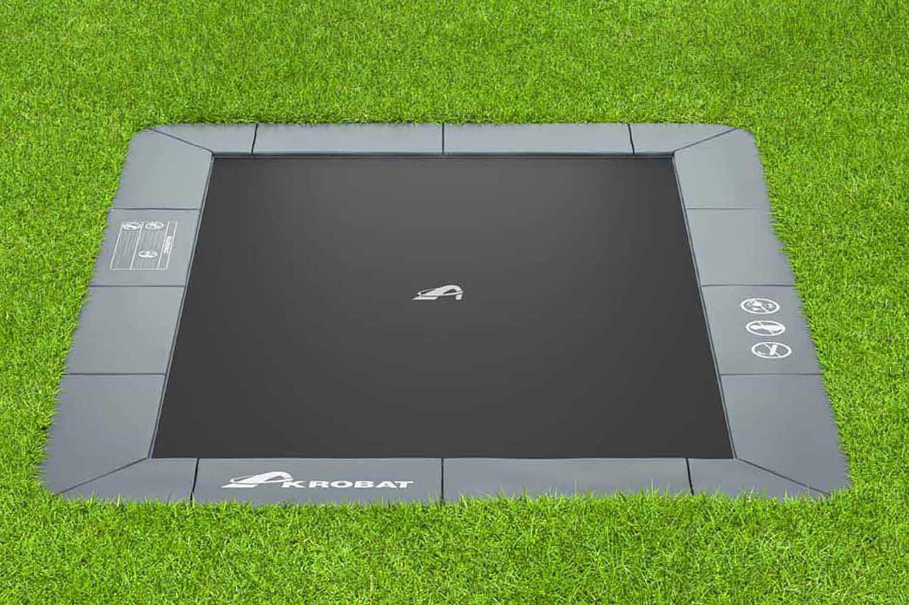 Akrobat Trampoline Orbit - Flat to the Ground - 335 x 244 cm - Antraciet