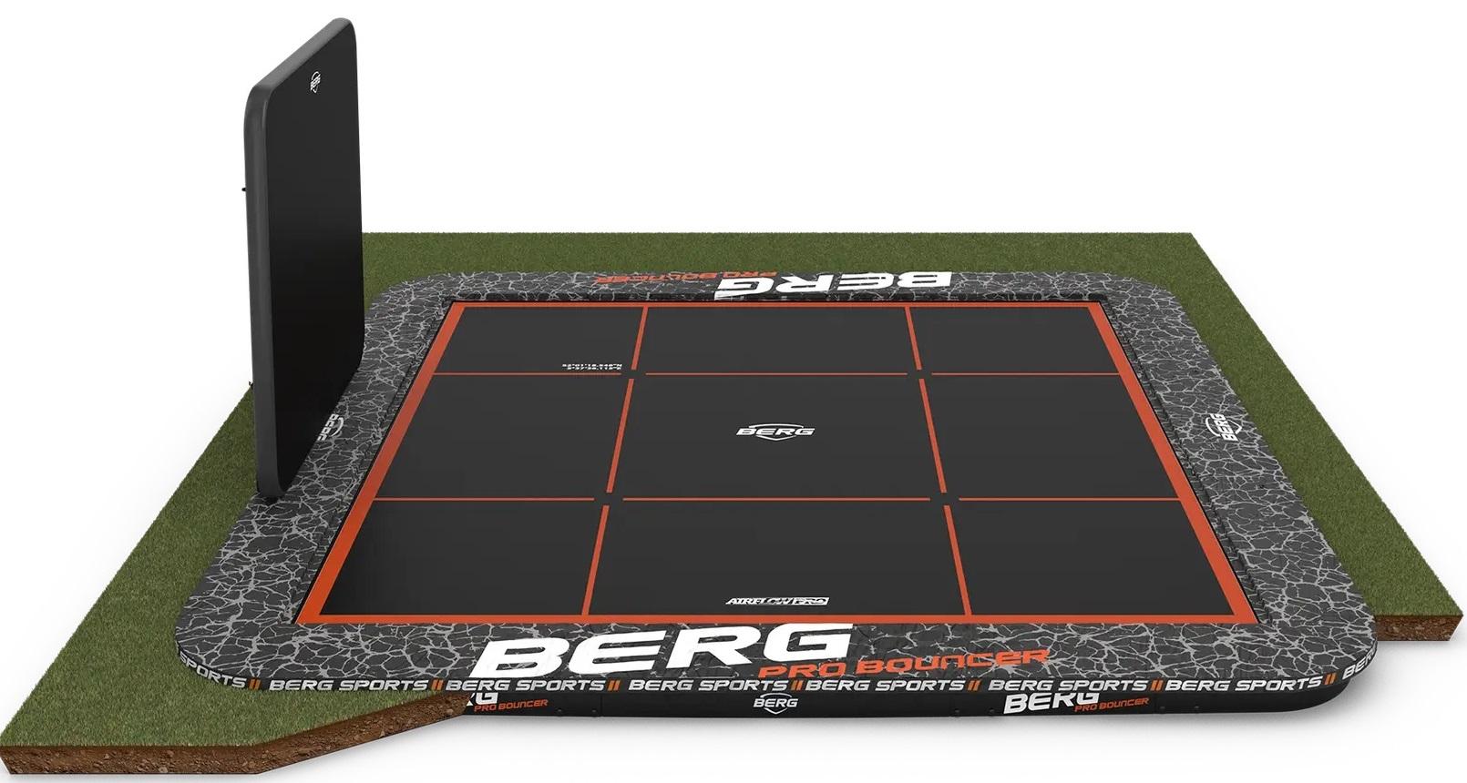 BERG Trampoline Ultim Pro Bouncer -  FlatGround - 500 x 500 cm - met Aerowall Zwart/Grijs - Airflow PRO Springmat - Twinspring PRO