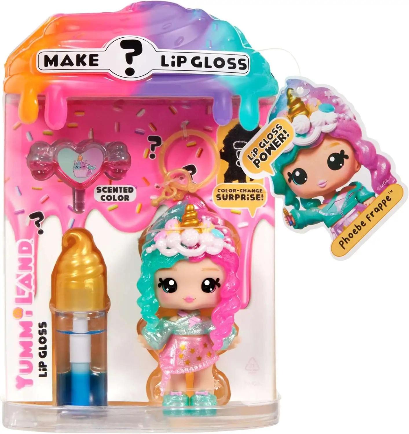 Yummiland Lip Gloss Doll: Mystery Color Change - Phoebe Frappe - Inclusief 1 pop, DIY Lip Gloss + Afneembare Sleutelhanger, Cosmetisch Spel, Verzamelbaar
