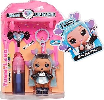 Yummiland Lip Gloss Doll: Sour Sweeties - Nina Heartpop - Inclusief 1 pop, DIY Lip Gloss + Afneembare Sleutelhanger, Cosmetisch Spel, Verzamelbaar