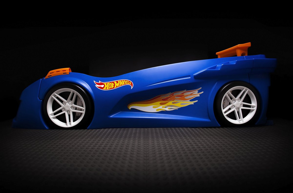 Step2 Hot Wheels Toddler-To-Twin Race Car Bed